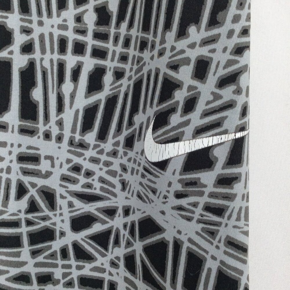 Nike Pro Cool Tracer Capris Womens Size XS Black White Training Leggings Workout - Picture 9 of 13